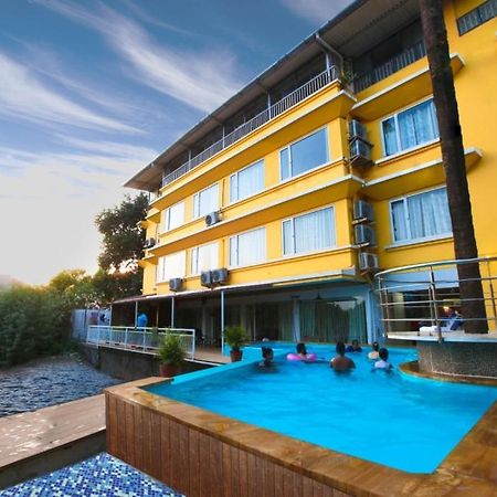 Lake View Resort Lonavala Luaran gambar