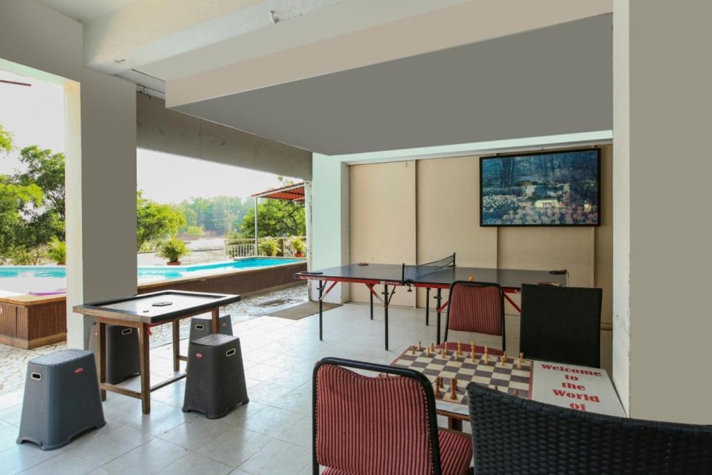 Lake View Resort Lonavala Luaran gambar