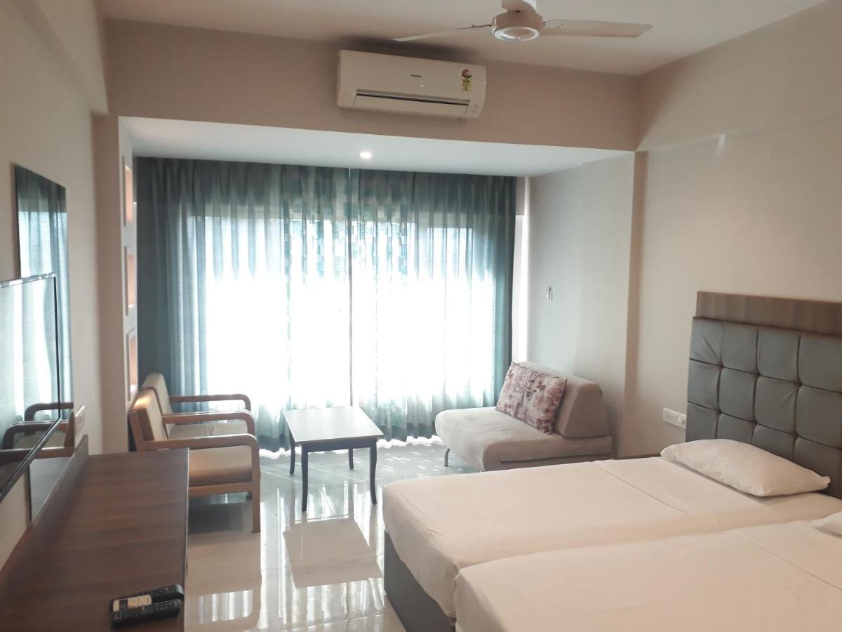 Lake View Resort Lonavala Luaran gambar